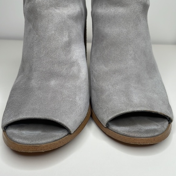 Steve Madden Nollla suede open toe stack heel mules bootie in pewter, size 9.5 - Picture 6 of 10